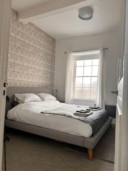 Modern Apartment Within Historic Chester City Walls Экстерьер фото